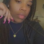 Danielle Savoy - @cara_meldelight28 - Instagram