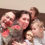 Dani Schlesinger Michelow - Facebook