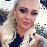 Danielle Schramm - @danielleschramm1987 - Instagram