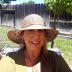 Danielle Schuler Snow - @sugerfunco - Instagram