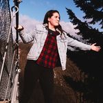 Danielle Schuman - @dschuman18 - Instagram