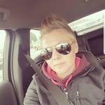 Danielle Schweitzer - @mommasweitz - Instagram