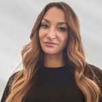 Danielle Fatigate - @danielle_sells_new_homes - Instagram