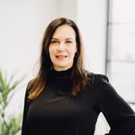 Danielle Gahagan - @danielle.sells.boston - Instagram