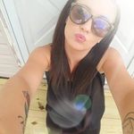 Danielle Shull - @dan_yellieeee617 - Instagram