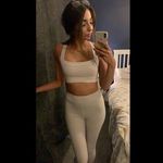 Danielle - @daniellesides - Instagram