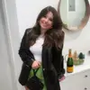 Danielle Spero - @midsizeinmanhattan - TikTok