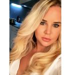 Danielle Stapleton - @danielle.stapletonxx - Instagram