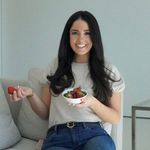 Danielle Stark, Dietitian - @daniellestarknutrition - Instagram