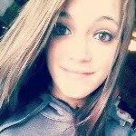 Danielle Stebbins - @twobeatinghearts_onemother - Instagram