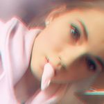 Danielle Stern - @joonarnbjorg - Instagram
