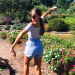 @daniellestockman15 - Instagram
