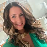 Danielle Strong - @destrong33 - Instagram