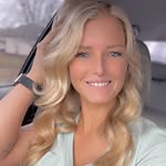 Danielle Thomas - @danilynn1984 - Instagram