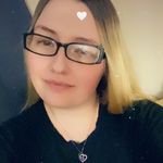 Danielle McNeill - @danielle.trim22 - Instagram