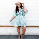 Danielle | Mom • Wife • Boss - @danielle_troyer - Instagram