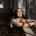 Danni Venus - @danielle.venus.9 - Instagram