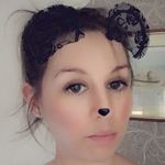 Danielle Warwick - @danniiwarwick - Instagram