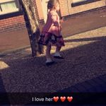 Danielle Wray - @daniellemcclements95 - Instagram
