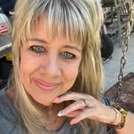 Danna Long Plaia - @dpcraftingmom - Instagram