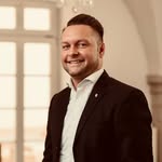 Danny Moses - @financial_expert_concrete_gold - Instagram