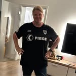 Danny Schepers - @danny.konfetti.hueftgold - Instagram