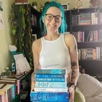 kasey ♉︎ • bookstagram-ish - @daphnebluereads - Instagram
