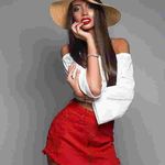 Daphne_Davidson - @daphne_davidson1351 - Instagram