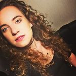 daphne de vries - @daphnecurlygirlmethod - Instagram