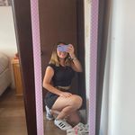 @daphne.uyy2 - Instagram