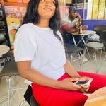 Dara Raniasha - @darawalker77 - Instagram
