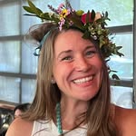 Darcy Harper - @harperlovesbooks - Instagram