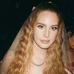 darcy lawrence - @crazytwlnk - Instagram