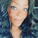 Daria Robinson - @mscommadee - Instagram