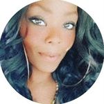 Daria Robinson - @mscommadeee - Instagram