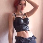 @darinaalbright - Instagram