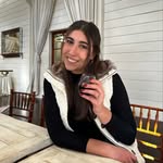 Darien Little - @darienslittlelibrary - Instagram