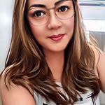 Darla Gee - @buttylicious8 - Instagram