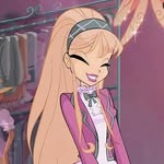 Darla Levy - @phue_2k10 - Instagram