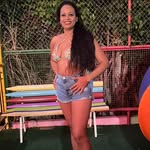 Darla Tavares - @darlalorenzo - Instagram