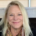 Darla Phillips - @skinlecremebydarla - Instagram
