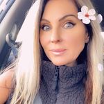 Darlene Wall - @darlenescuts - Instagram