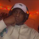 Darnell Curry - @h3artl3ss_iix - Instagram
