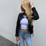 Darrell louis - @elizabeth_chriz_trades - Instagram