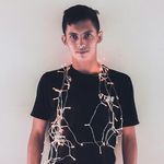 Darren Barker - @six.feet.up - Instagram