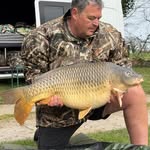 Darren Crook - @wereshitatcarpfishing - Instagram