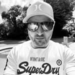 David Hassell - @dave_hassellpants - Instagram