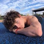 charlie - @dave_rodrigo_ - Instagram