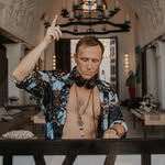 Dave Zilla - @davezillamusic - Instagram