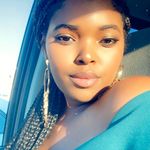 D. 🇯🇲 - @love_davia - Instagram
